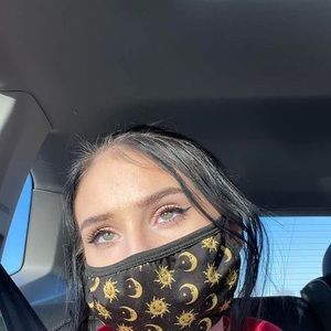 Meet your Posher, Jul